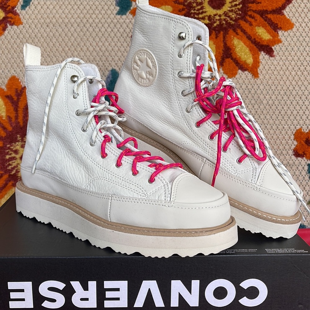 Converse 173212C
CHUCK TAYLOR CRAFTED BOOT HI
EGRET/NATURAL IVORY/PRIME PNK
WMNS - Picture 5 of 16